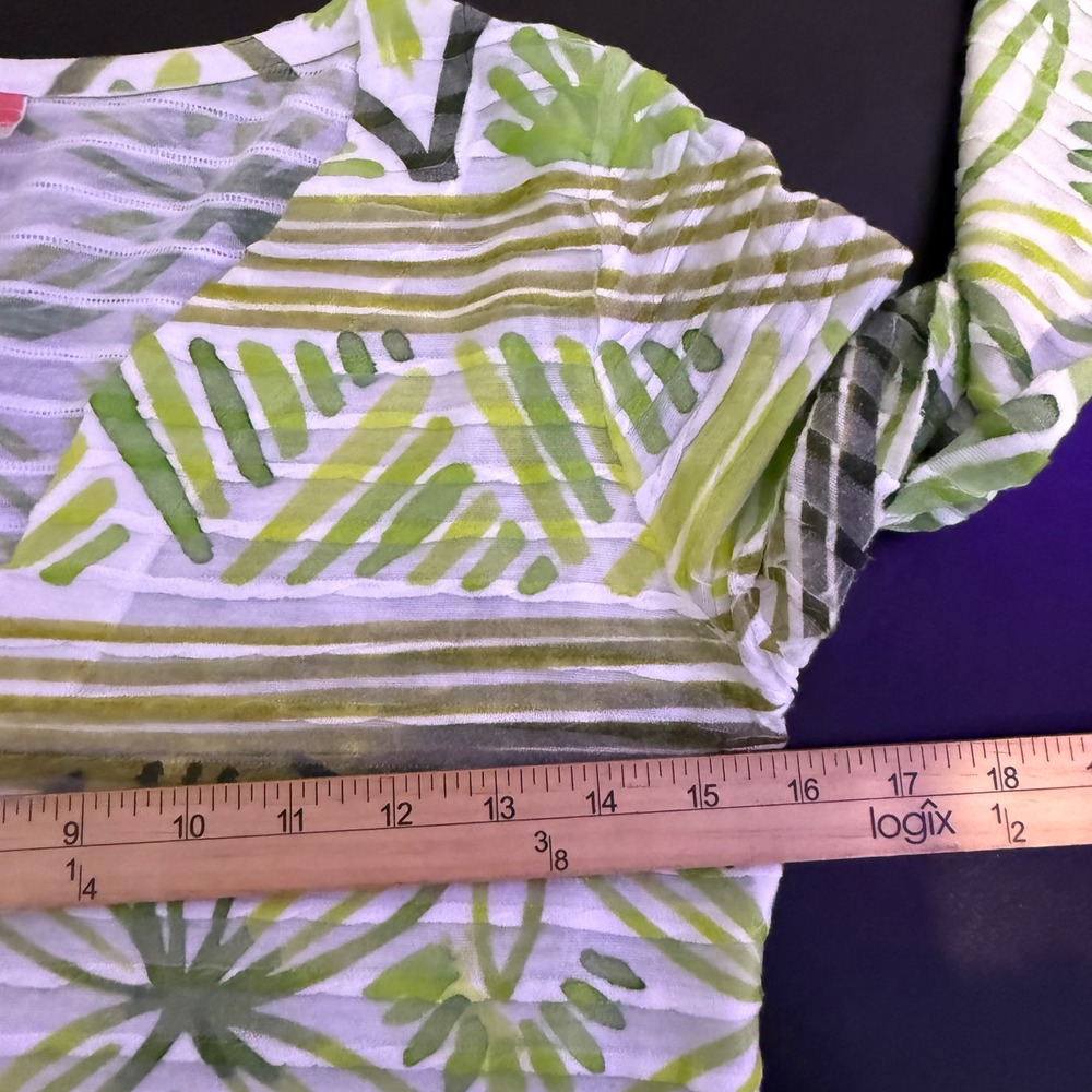 Sundance Burnout 3/4 Bell Sleeve Top Green Pleated Textured Resortwear Size XS - Picture 7 of 9